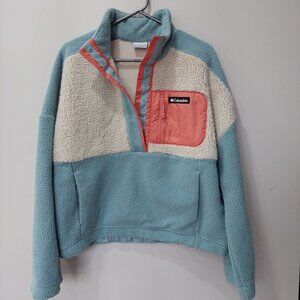 Columbia Women's Large Lodge Sherpa Pullover  quarter-button closure.
